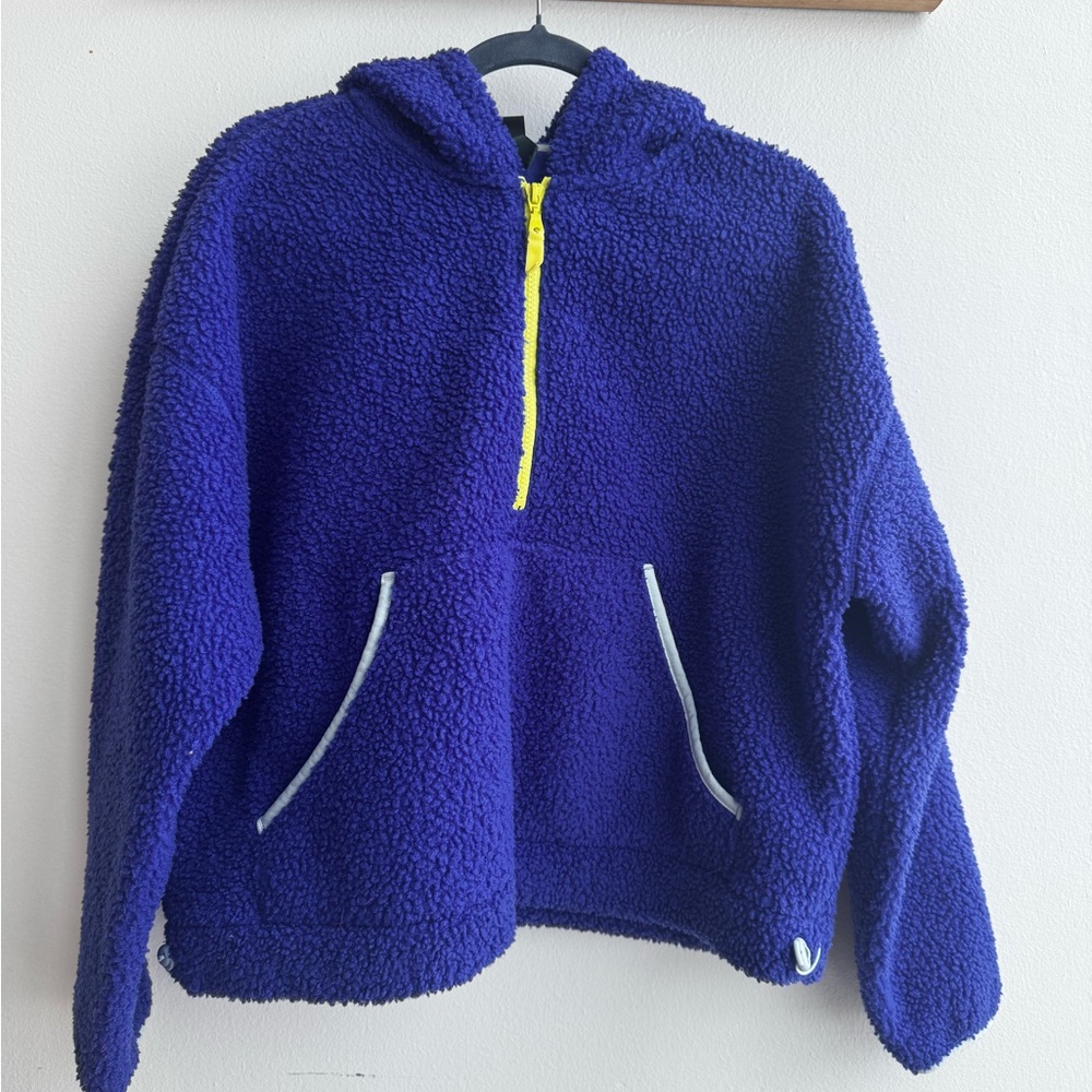 Wild Fable hooded fleece 3/4 zip up size Large